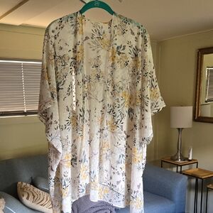 Maurices Multicolor Floral Kimono